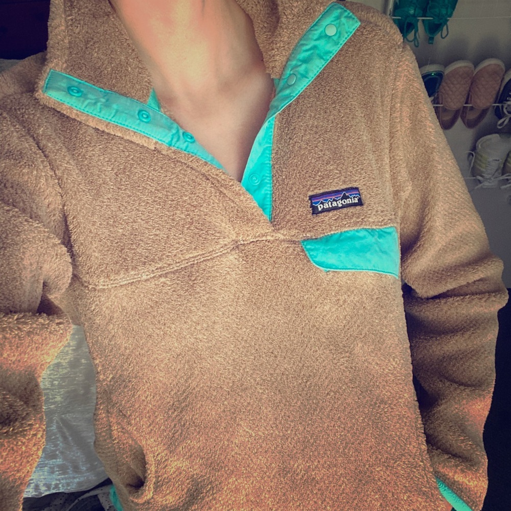 Patagonia pullover!🦋🦋